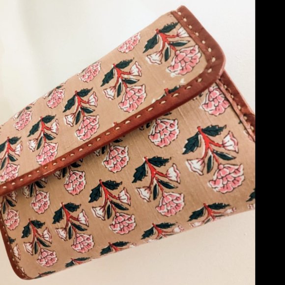 Vintage-style Handcrafted Cotton & Leather Handcrafted Sling/Shoulder Bag NEW - Picture 3 of 3